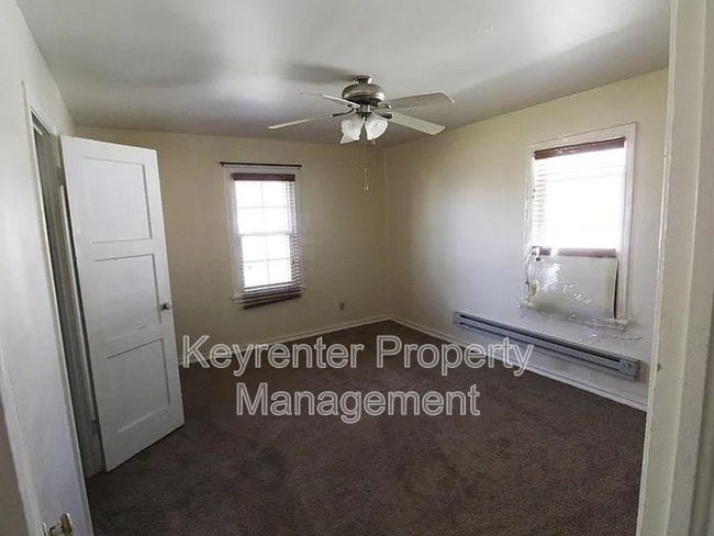 Building Photo - 403 Babb Dr
