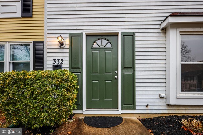 Foto del edificio - 332 Charred Oak Ct