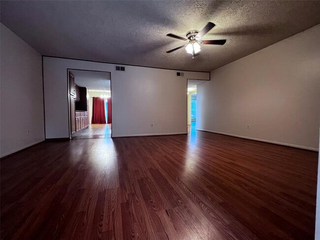 Building Photo - 12633 Memorial Dr