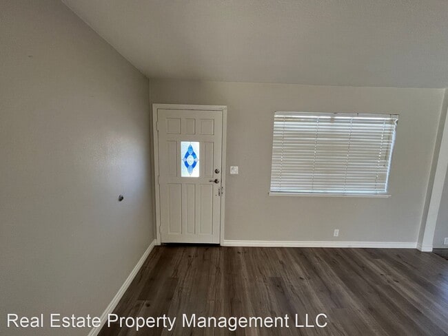 Building Photo - 3 br, 2 bath House - 6425 Hill View Ave