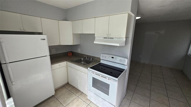 Foto del edificio - 16951 NE 18th Ave