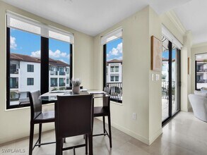 Building Photo - 1490 5th Ave S