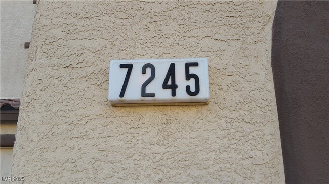 Building Photo - 7245 Pine Barrens St