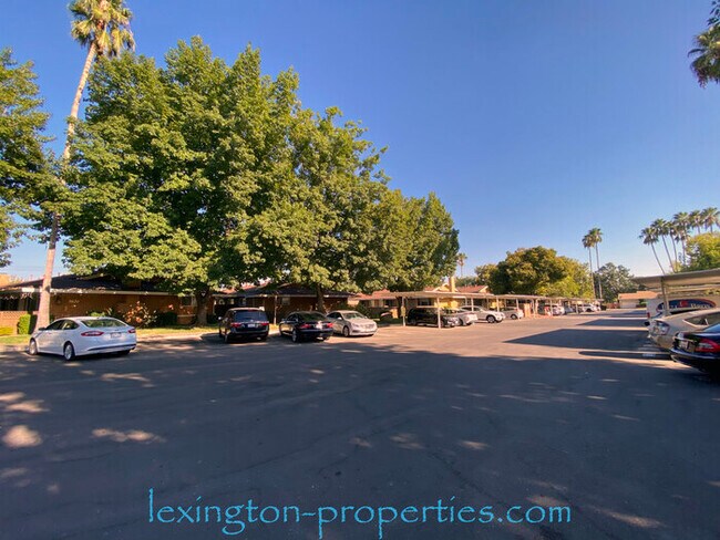 Foto del edificio - Fantastic, 2BD/1BA, Condo Home in The Villaggio near Madison Ave.!