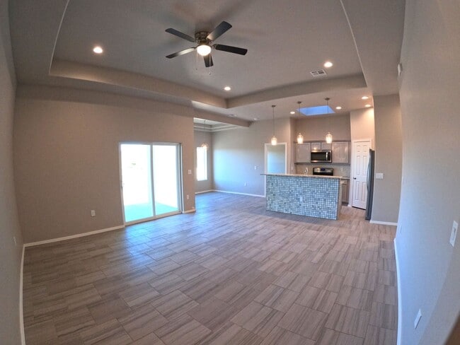 Building Photo - 1997 Pine Trail St