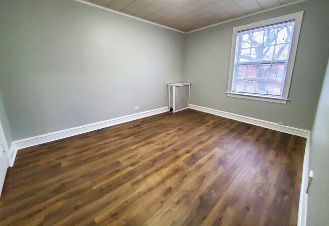 Foto del edificio - 695 Vernon Ave