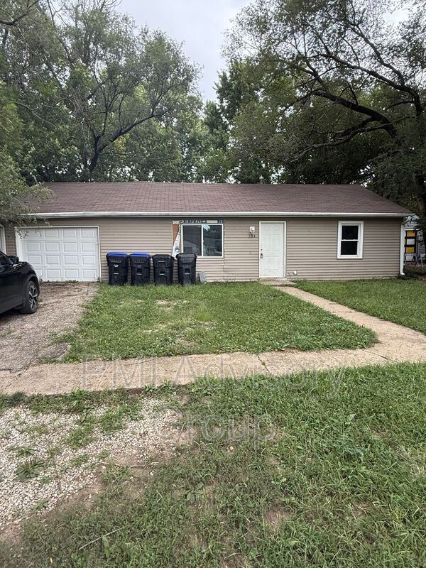 Foto principal - 504 SE 35th St