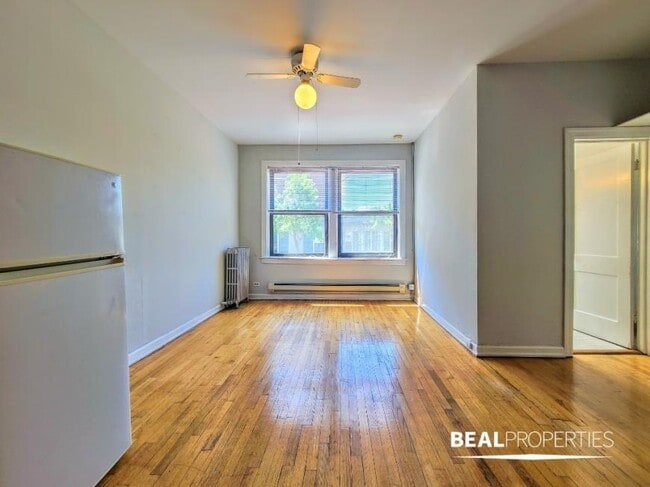 Building Photo - 0 bedroom in CHICAGO IL 60657