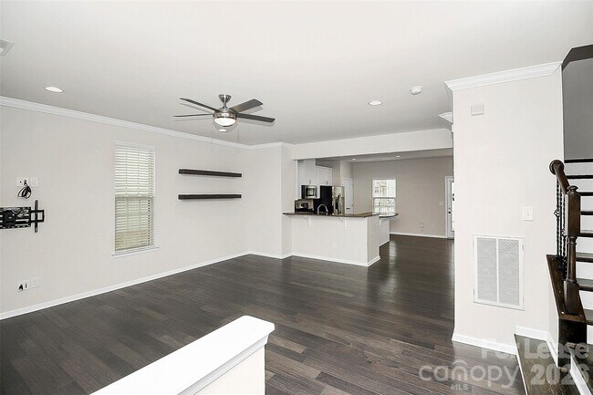 Foto del edificio - 3043 Potomac River Pkwy