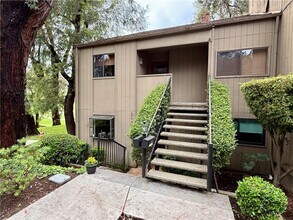 Building Photo - 31257 E Nine Dr