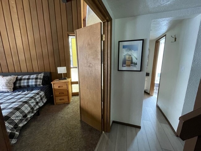 Building Photo - Seasonal Rental (May-July): Fully Furnished 2 Bedroom Condo with Loft and 2 Bathrooms