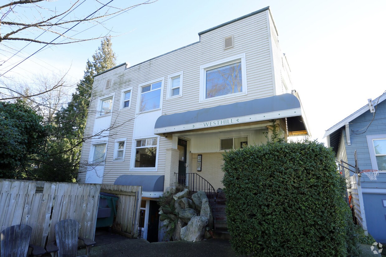 Foto del edificio - West Hill Apartments