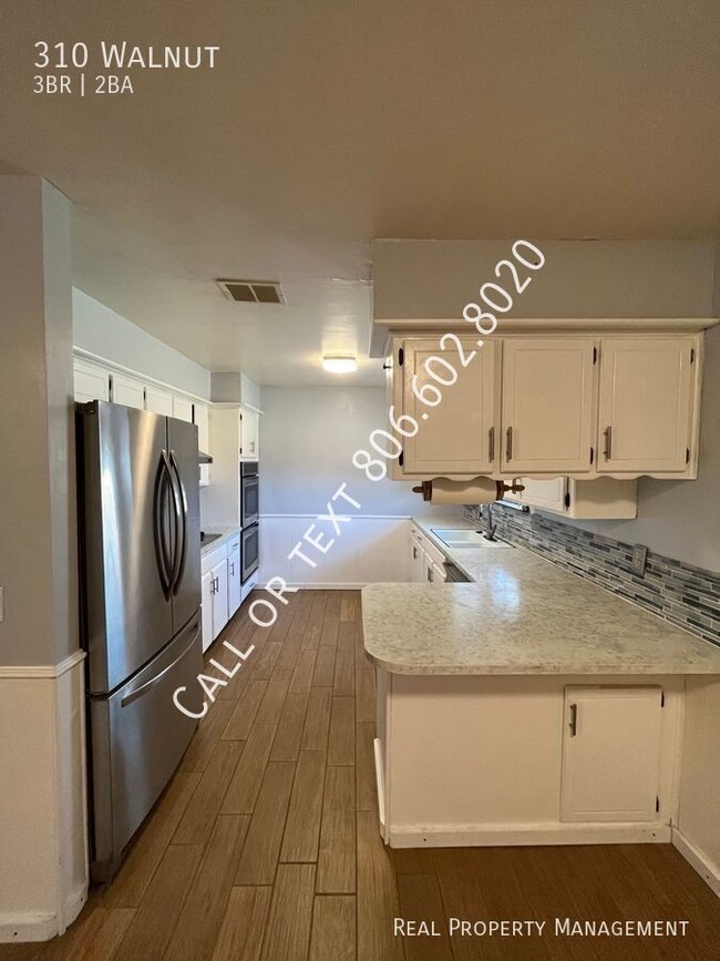 Building Photo - 310 Walnut-