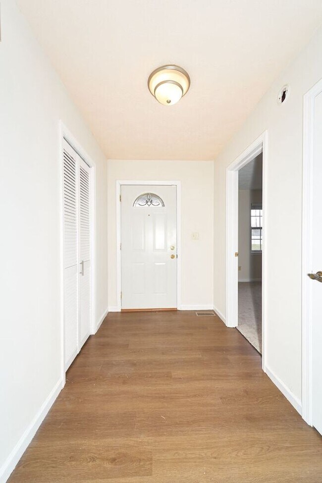 Foto del edificio - Sweet 3 Bedroom in Pebblebrook at Geist!