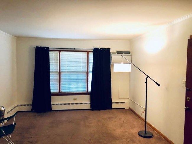 Foto del edificio - 1 bedroom in Park Ridge IL 60068