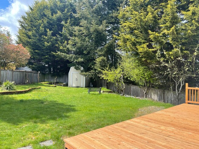 Building Photo - 38019 24th Ct S