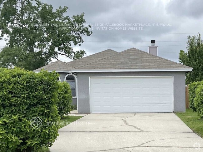 Building Photo - 1651 Ashwood Cir