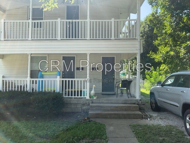 Building Photo - 837 S Armstrong St