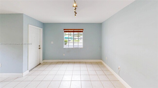 Foto del edificio - 18712 SW 100th Ave