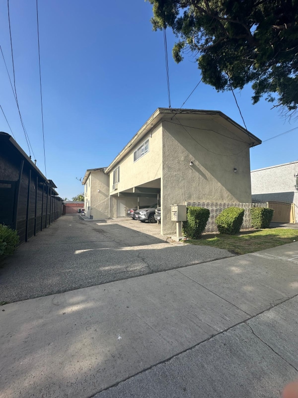 Building Photo - 16121 Clark Ave