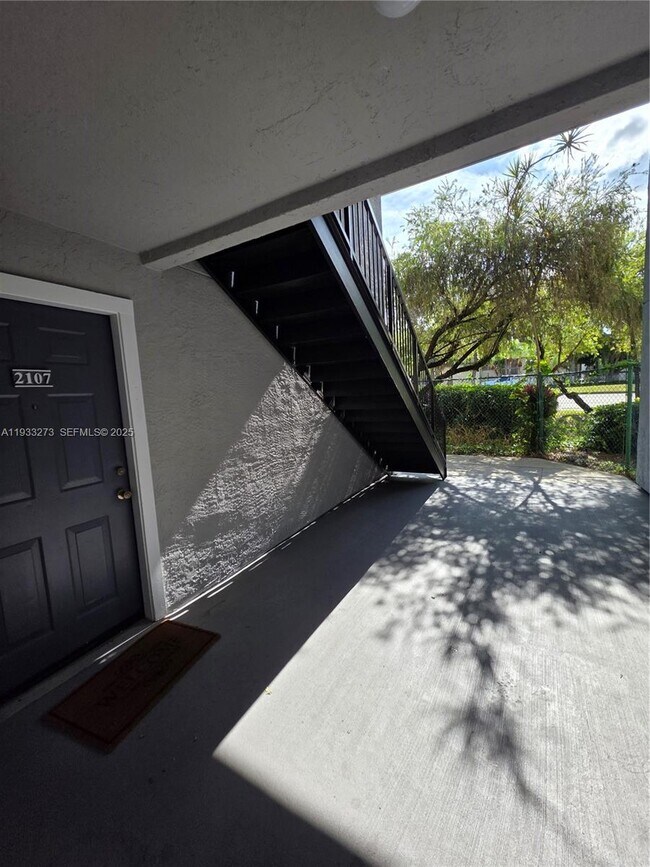 Foto del edificio - 15070 SW 103rd Ln