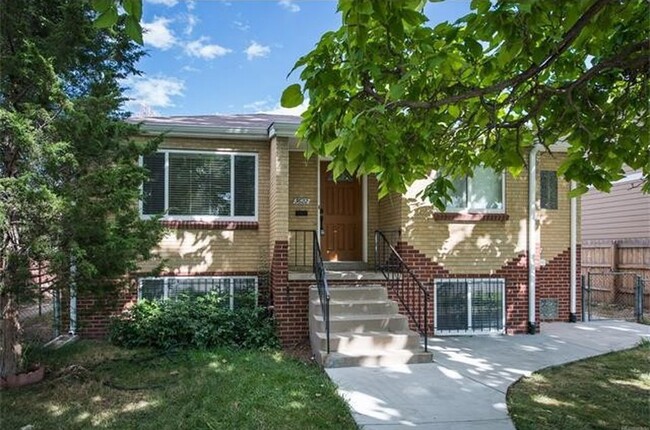 Building Photo - 3622 Hudson Street