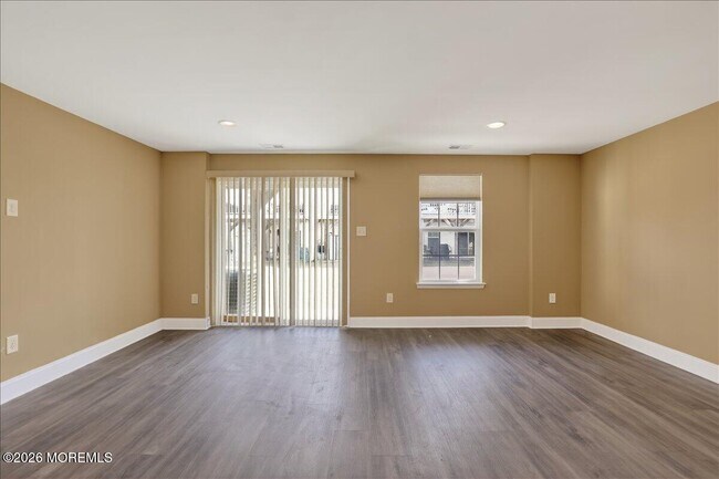 Foto del edificio - 66 LCpl. Phillip E. Frank Way