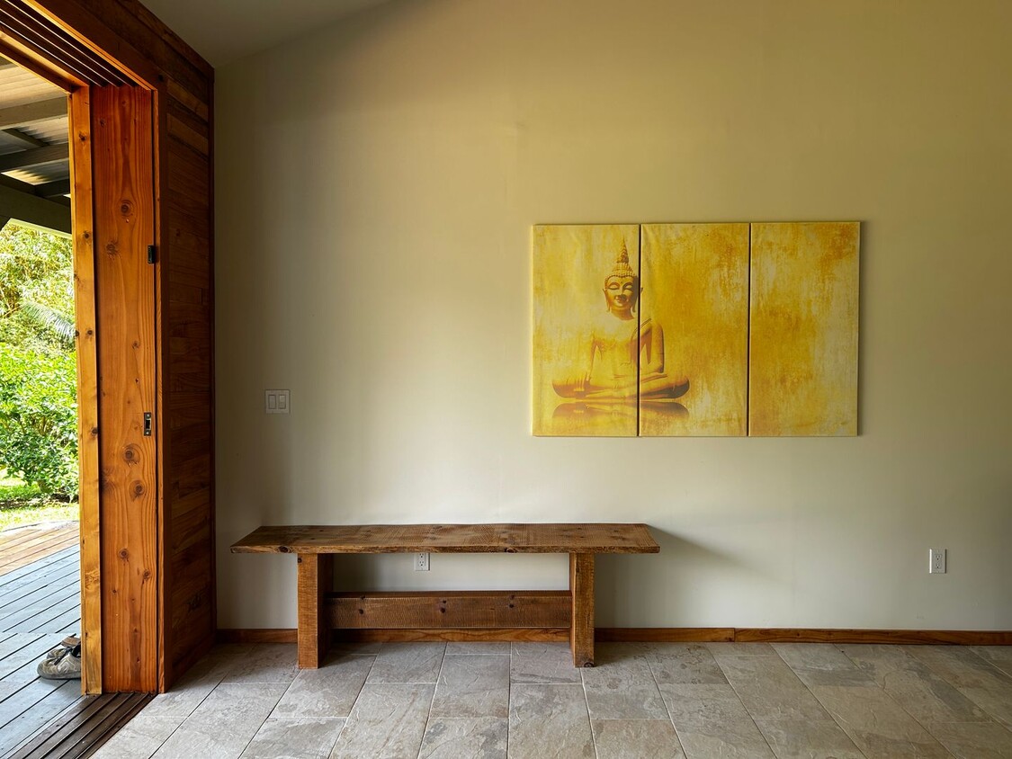 Primary Photo - Brand New Luxury Furnished 3 bed 2 bath Ho...