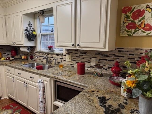 Foto del edificio - 245 N Clover St