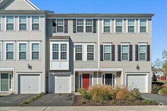 Building Photo - 8292 Heritage Crossing Ct