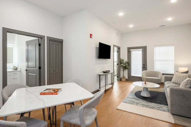 Building Photo - Aria Apartments