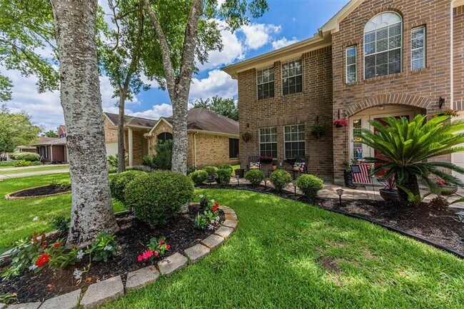 Foto del edificio - 17106 Summer Hollow Dr