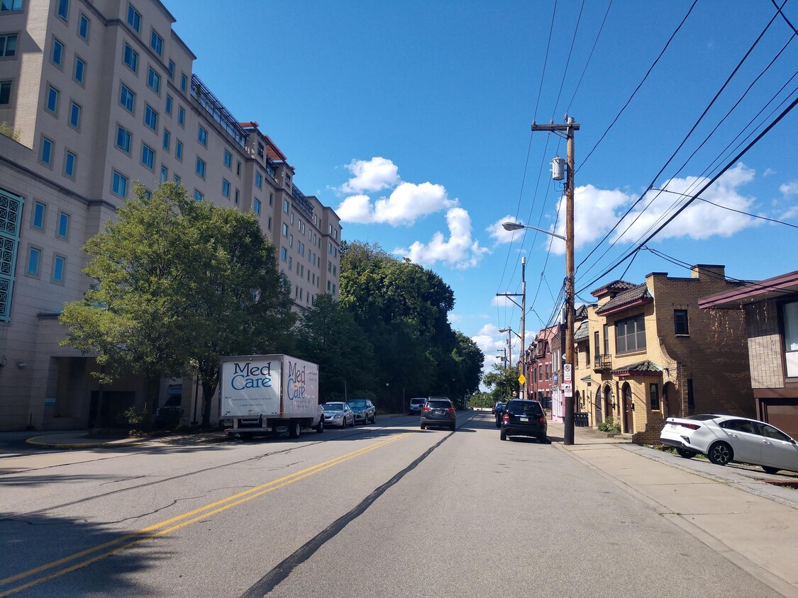 3893 Bigelow Blvd, Pittsburgh, PA 15213 Apartments Pittsburgh, PA