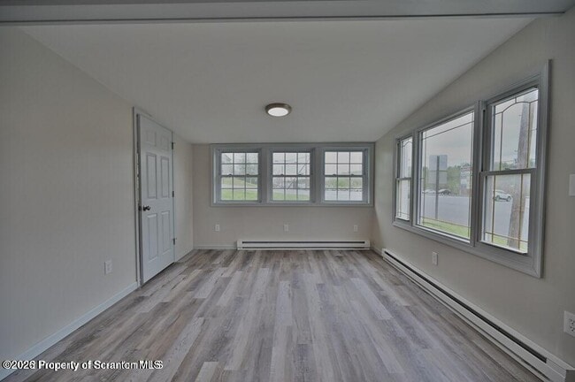 Foto del edificio - 200 Center St