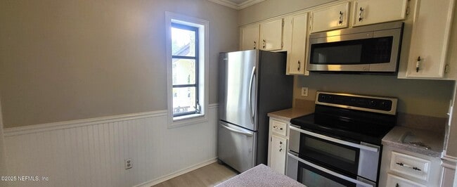 Building Photo - 600 Domenico Cir