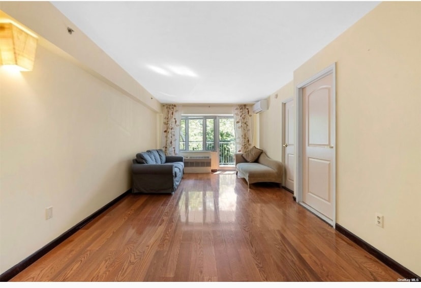 6434 Grand Central Pky Unit 2, Forest Hills, NY 11375 Condo for Rent