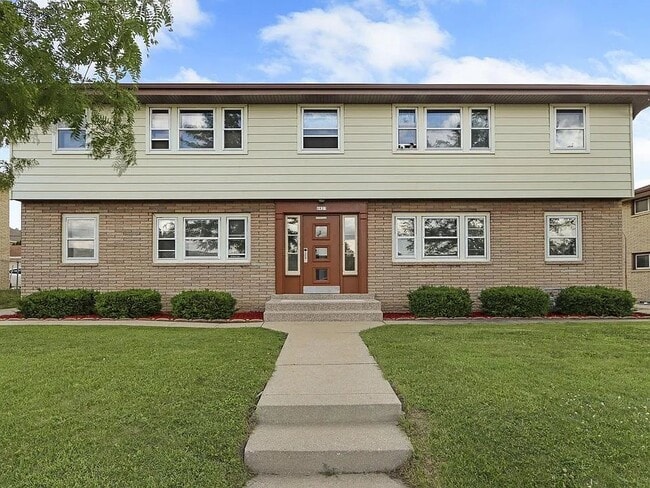 Building Photo - 6823 W Wedgewood Dr