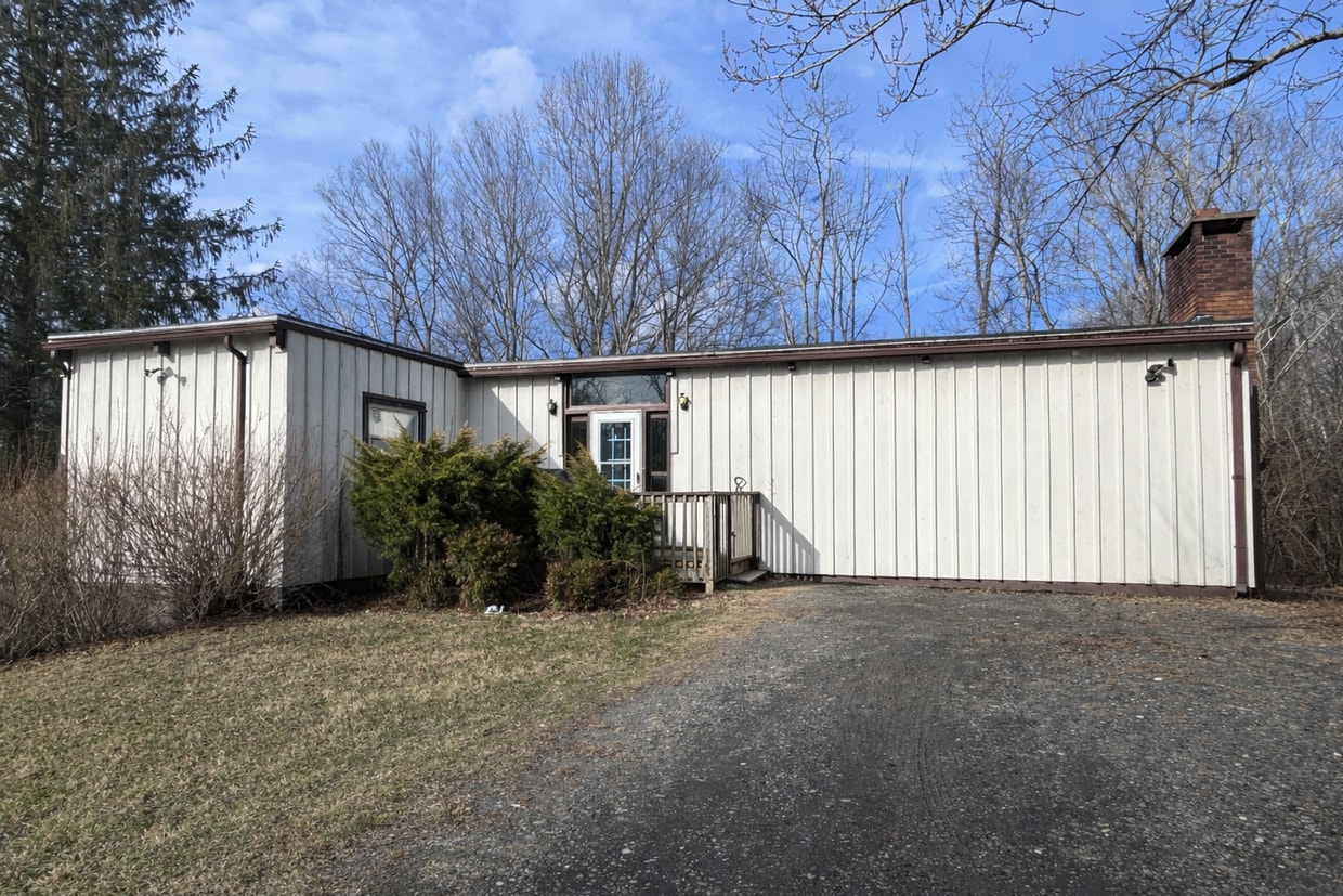 Photo - 218 Hillside Dr (West Jefferson, NC)