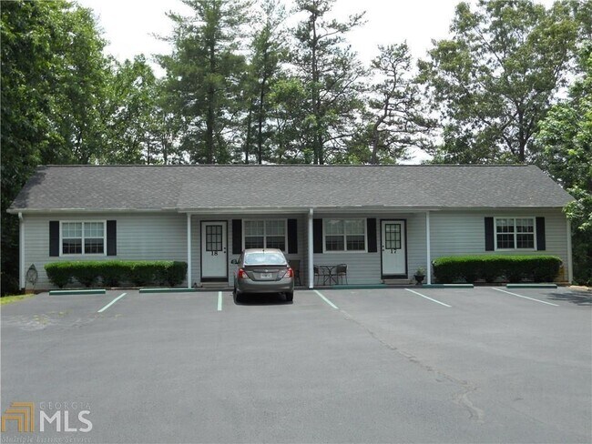 Building Photo - 137 Riverside Dr