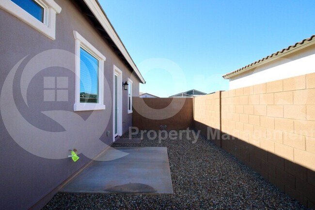 Foto del edificio - 941 W Treasure Trl