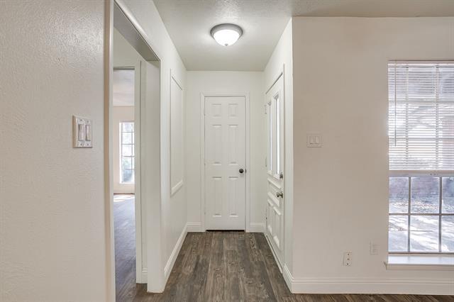 Foto del edificio - 4916 Inverness Ave