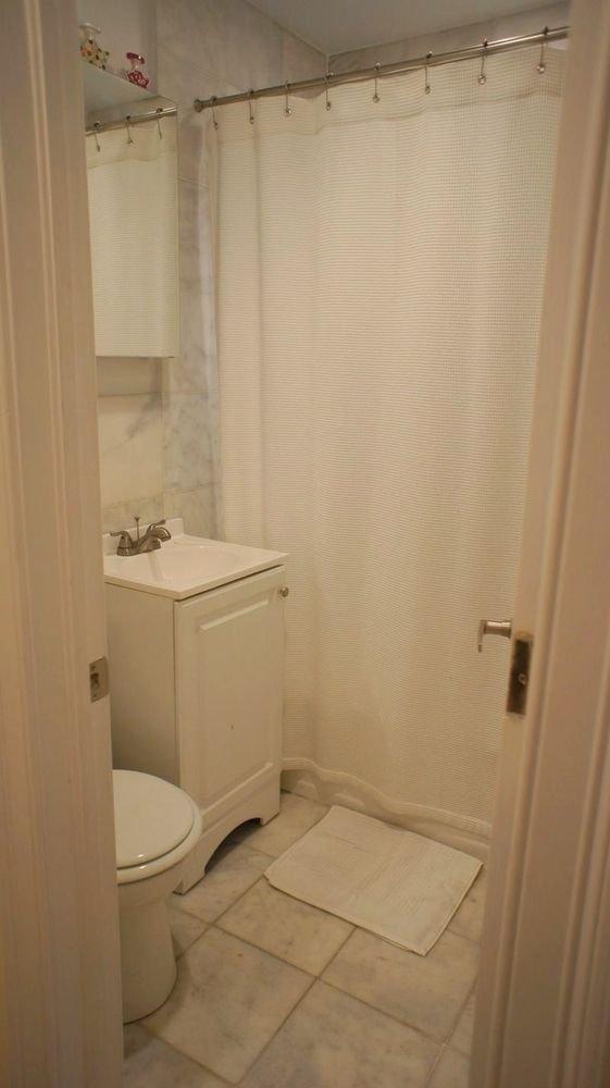 Building Photo - 1 bedroom in manhattan NY 0
