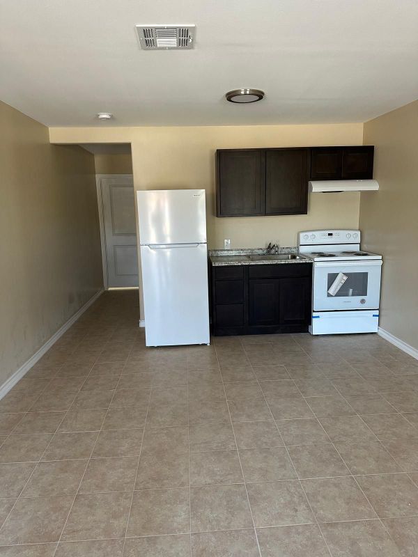 Building Photo - 4018 San Agustin Ave