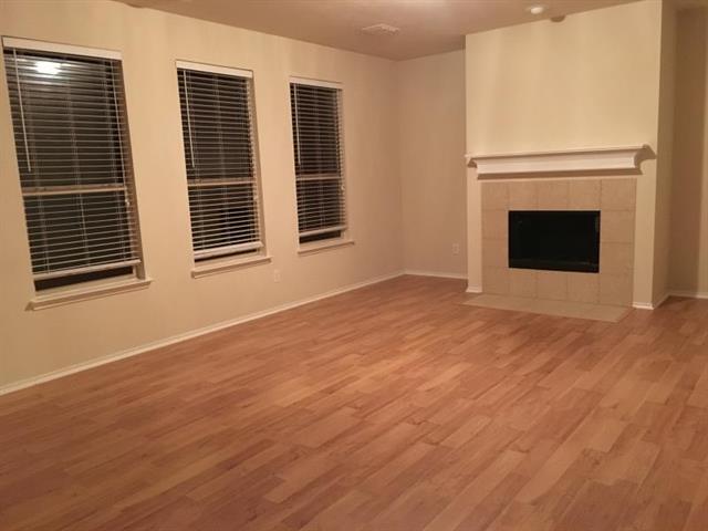 Foto del edificio - 605 Twin Knoll Dr