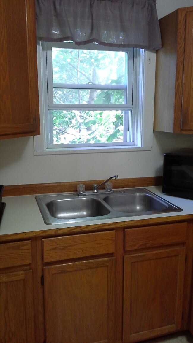 Cocina - 222 N Albany St