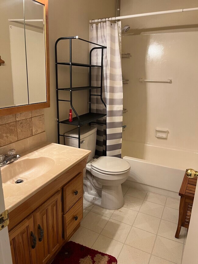 Foto del edificio - 48988 U.S. 101 S