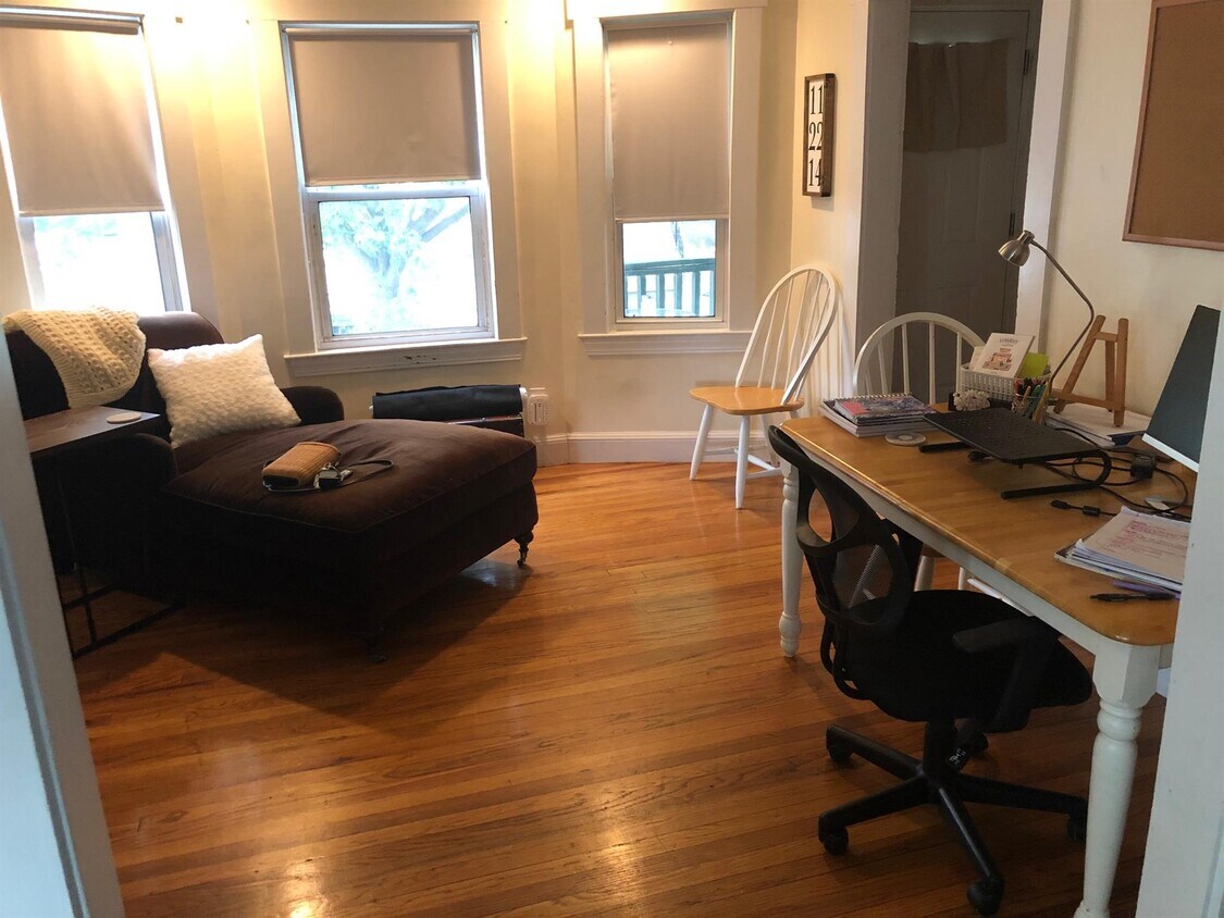 Foto principal - 109 Perkins St