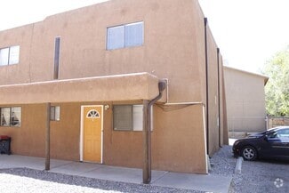 Building Photo - 3505 Lafayette Dr NE