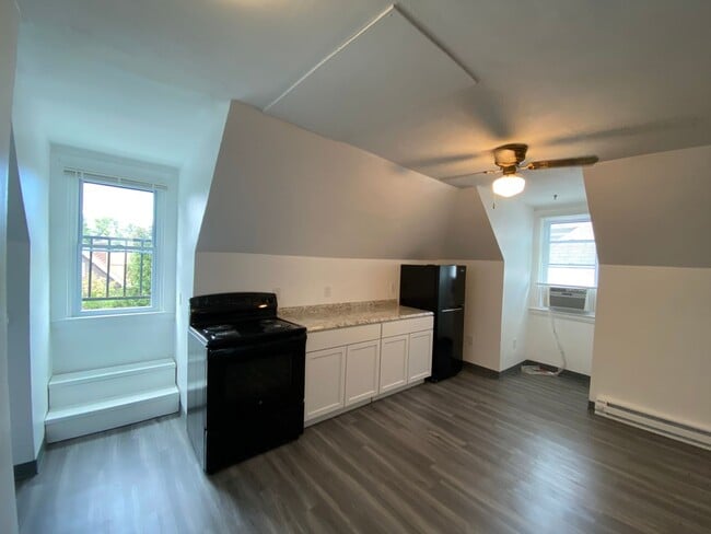 Photo - 130 S Bryant Ave Apartment