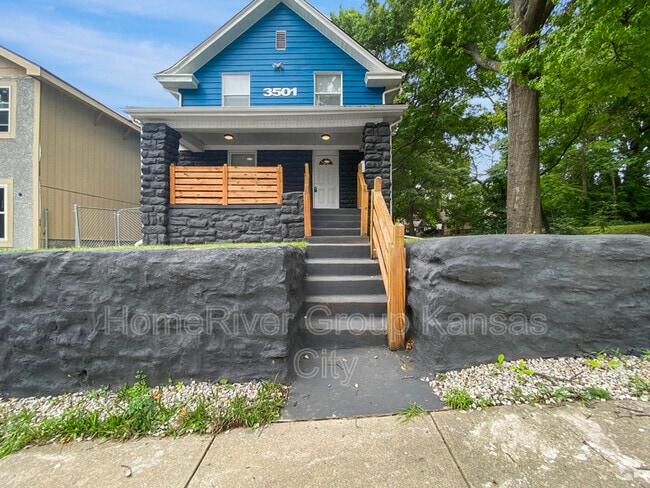 Building Photo - 3501 E 34th St